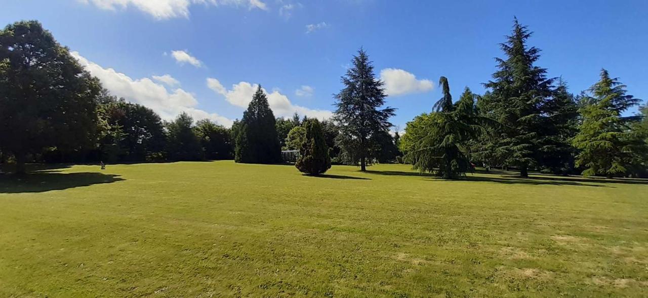 A l'Orée du Parc Saint-Priest-des-Champs Extérieur photo