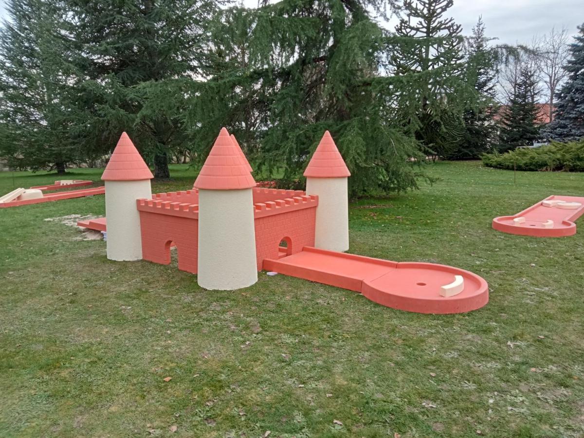 A l'Orée du Parc Saint-Priest-des-Champs Extérieur photo