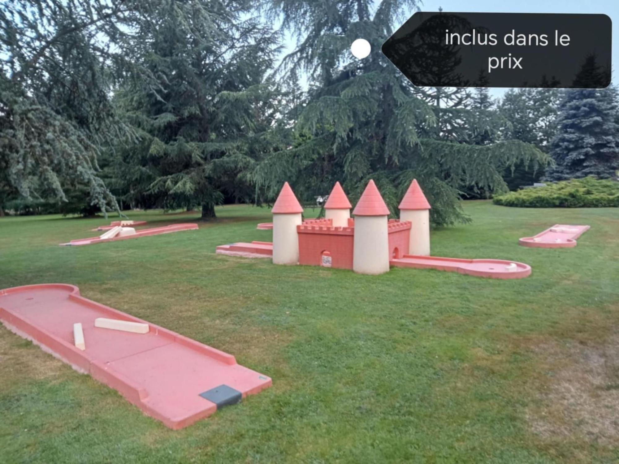 A l'Orée du Parc Saint-Priest-des-Champs Extérieur photo