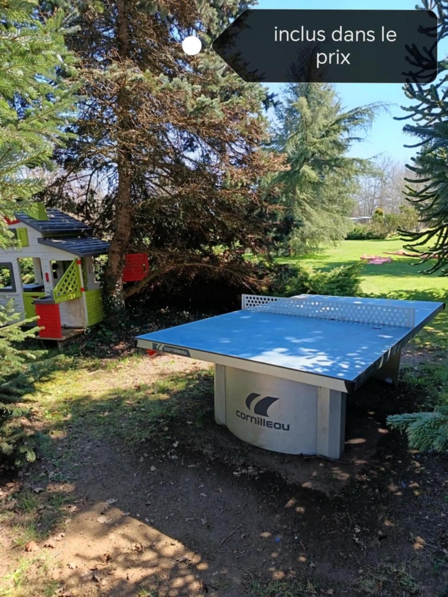 A l'Orée du Parc Saint-Priest-des-Champs Extérieur photo